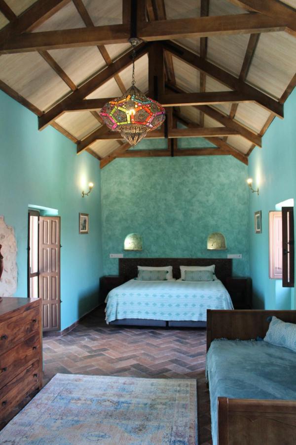 Room In Villa - Beautiful Accommodation At The Heart Of Andalusia Puente Genil Esterno foto